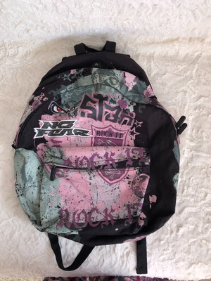 Τσάντα πλάτης μεταχειρισμένη με πρόβλημα στον πάτο