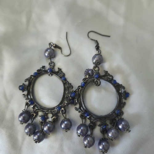 Earrings used