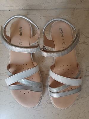 Geox sandals size 34 like new, white and silver leather