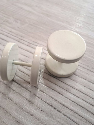 Barbell piercing earring white like new