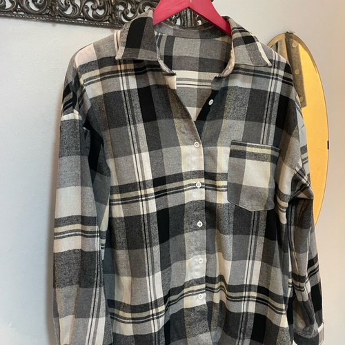 Checked shirt like new, size M