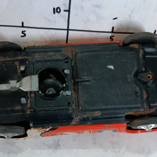 Τσίγκινο αυτοκινητάκι Corvette μεταχειρισμένο, μεγάλο μοντέλο δεκαετίας 60, made in Japan