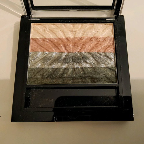 Palette eyeshadows Korres Olive Pink like new