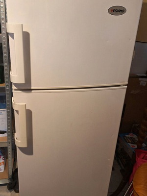 Ψυγείο Eskimo δίπορτο μεταχειρισμένο, λευκό με ξεχωριστό καταψύκτη