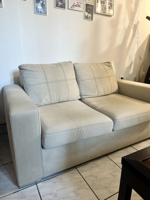 Two-seater sofa beige like new, water-repellent fabric