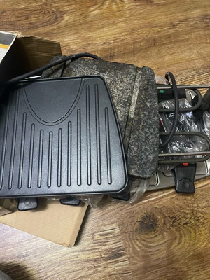 Electric grill like new