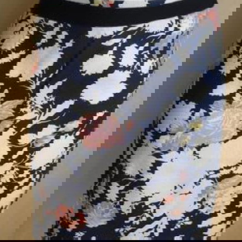 Max Mara colorful skirt like new, size Small