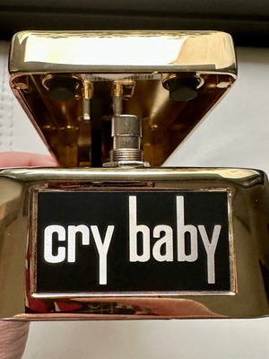 Dunlop GCB95G 50th Anniversary Cry Baby Wah new, gold