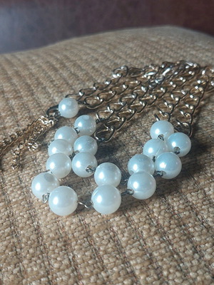 Gold chain with white pearls adjustable belt and necklace like new