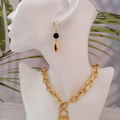 Gold chunky chain with steel padlock pendant