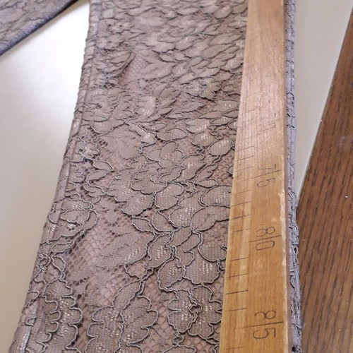 Madeleine lace pants like new