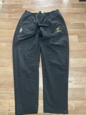Adidas Juventus Champions League mens pants like new, size L
