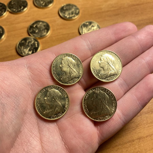 Lira replica gold-plated Victoria Regina 1899 new