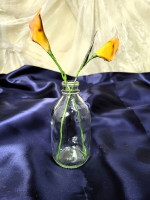 Set of 8 Transparent Glass Bottles Like New, 14cm, 250ml