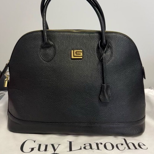 Guy Laroche black leather handbag like new