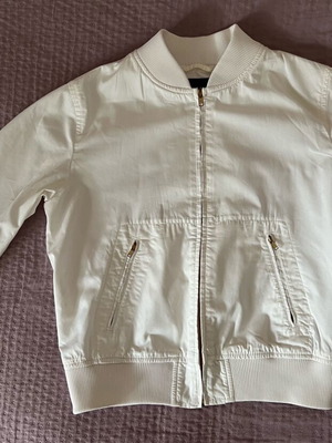 Uniqlo bomber σαν καινούργιο, limited edition G.V.G.V, άσπρο, μέγεθος XS