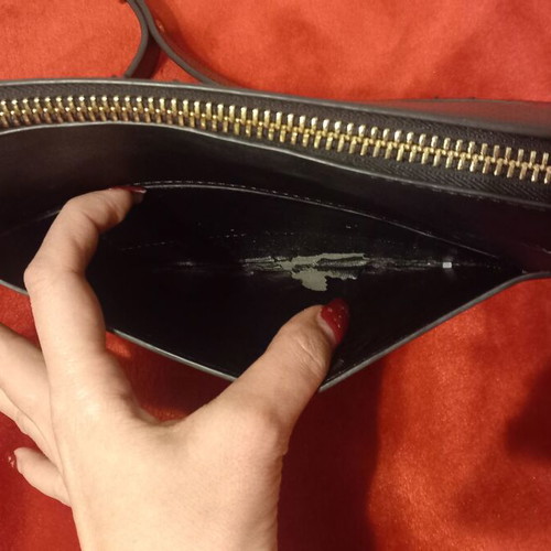 Axel black shoulder bag used with three compartments and external pocket