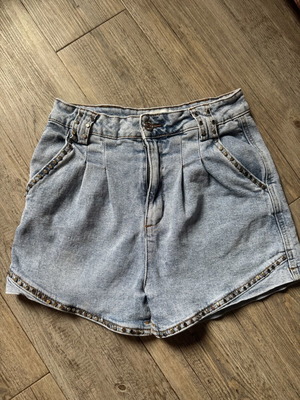 Denim shorts Queen Hearts Paris size M like new with studs