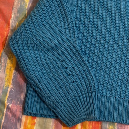 Blue knitted cardigan used Star Body H, size S