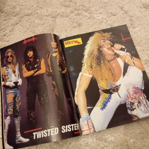 Heavy Metal magazine like new
