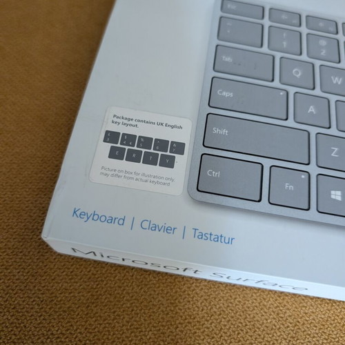 Microsoft Surface UK Key Layout Wireless Keyboard like new, silver