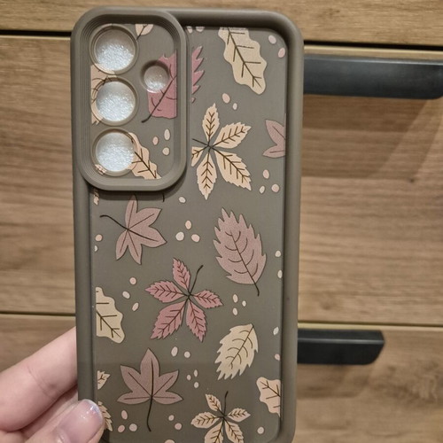 Samsung Galaxy S24+ cases like new