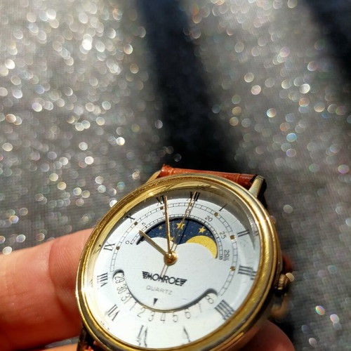 Watches quartz, used, unisex