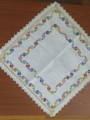 Embroidered handmade tablecloth 61x61 cm like new