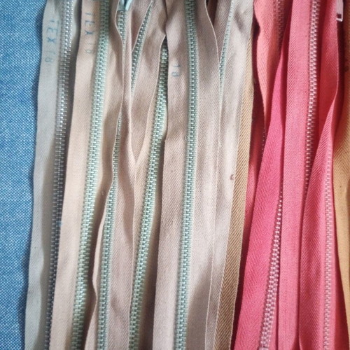 Set of 22 TEX 18 metal zippers, 18 cm, assorted colors