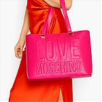 Μεγάλη τσάντα χειρός Moschino σε χρώμα φούξια.