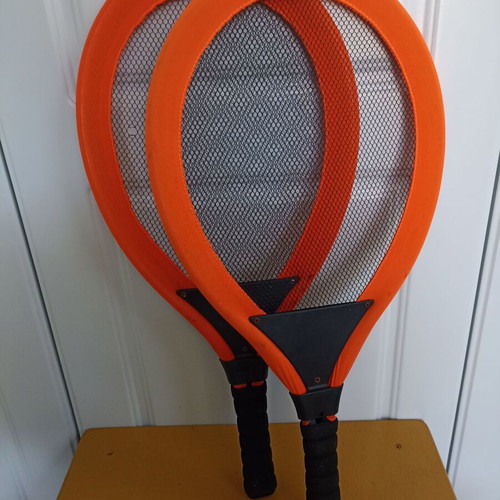Badminton rackets pair like new, lightweight with foam handles