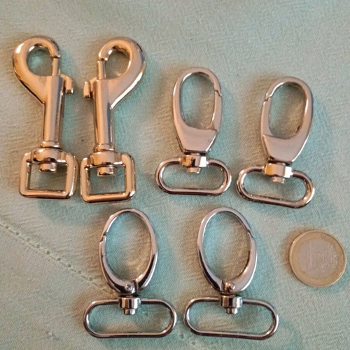 Metal snap hooks like new