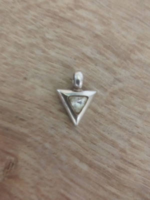 Silver 925 Triangle Pendant new with zircon stone