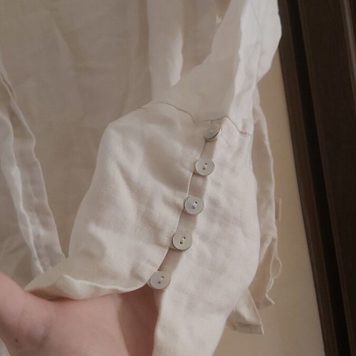 Sarah women's shirt medium, like new, white beige