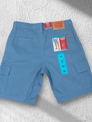 Levi’s Cargo Shorts W28 – New with Tag – Authentic