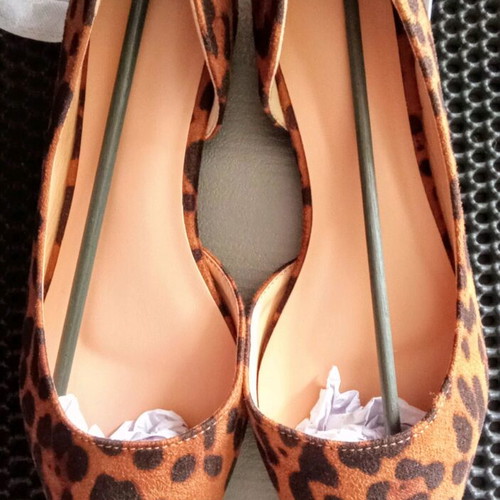 Snake Woman Shoes size 39 new, colorful faux snake leather