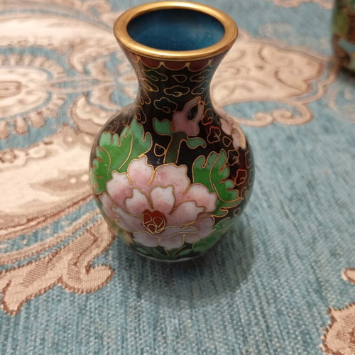 Miniature cloisonné collection like new, 5 pieces including Japanese porcelain
