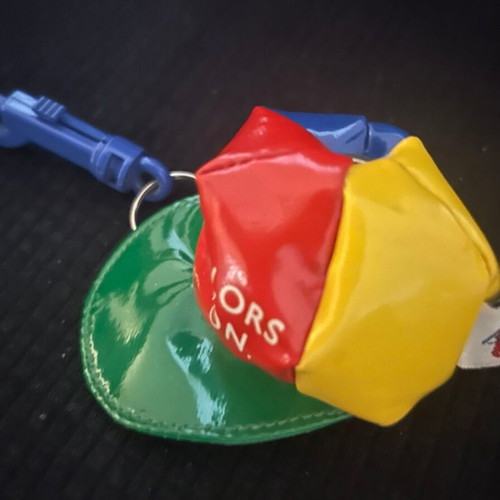 Πορτοφολάκι μπρελόκ σε σχήμα καπέλλου 90s Benetton σαν καινούργιο, πολύχρωμο