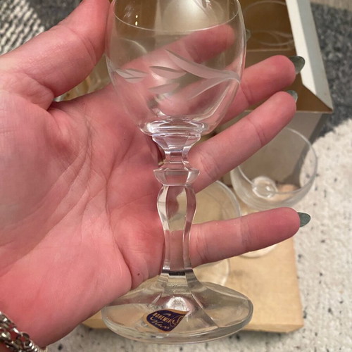 LR Lednicke Rovne Slovakia vintage crystal wine glasses set of 6, like new