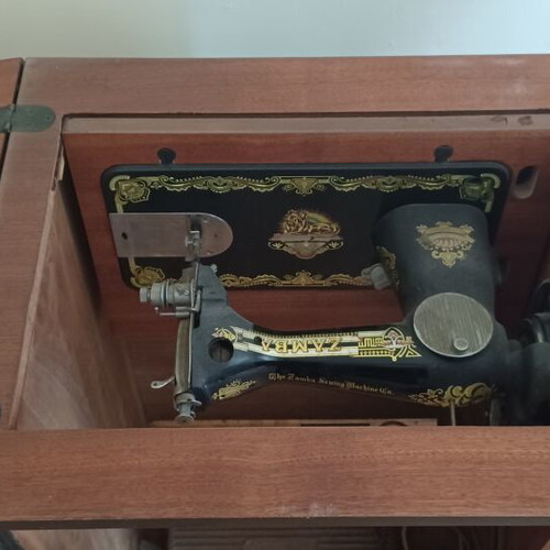 Zampa sewing machine used, vintage 70s with cabinet