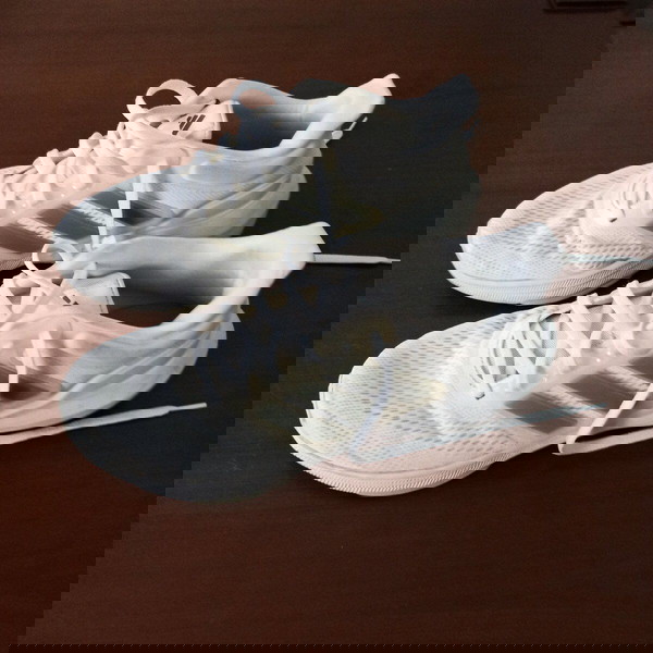 Adidas ultrabounce no 45 1/3