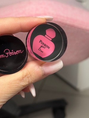 Dior stamp set new