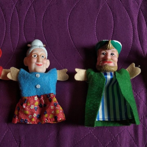 Finger puppets The story Red Riding Hood set of 4 like new