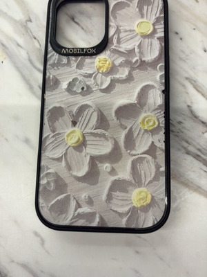 Mobilfox White Flowers 2.0 Case for iPhone 16 like new, full-shock protection