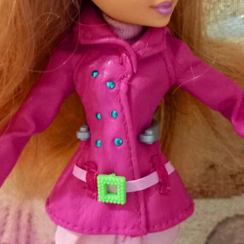 Winx Club Flora doll used with different boots
