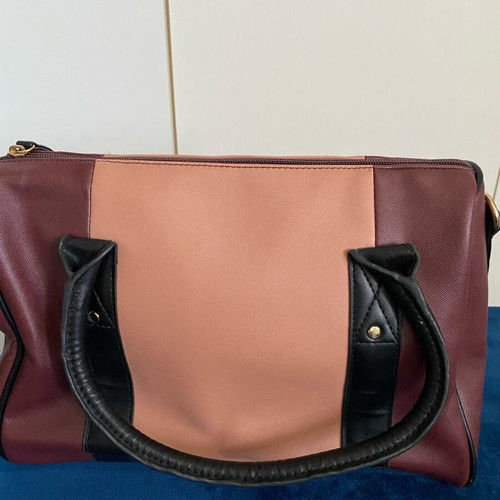 Women's two-tone bag made of faux leather like new