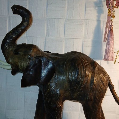 Elephant decorative large used 47x43cm with ear tear