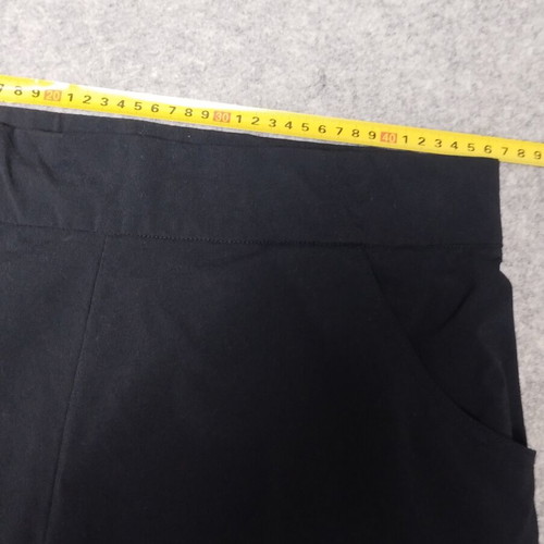Columbia Women's Black Nylon Capri Shorts used, size XL