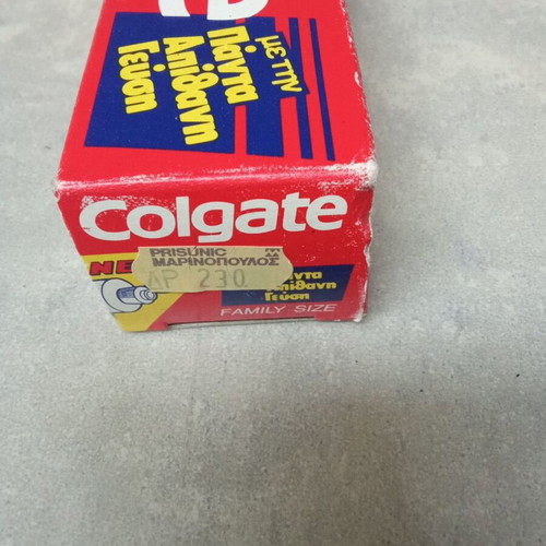 Colgate vintage toothpaste from 1990 like new collectible