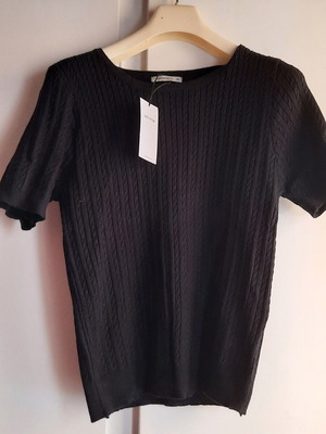 Short-sleeve blouse new, black, 50% viscose